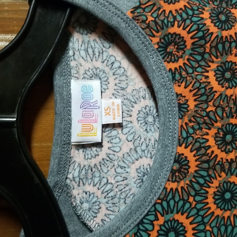 Lularoe Randy Shirt size extra small - Picture 2 of 6